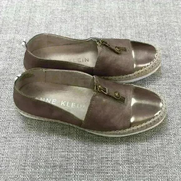 Anne Klein Flex Gold Metallic Espadrilles - Picture 9 of 11